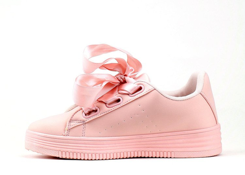 Różowe, sportowe buty - Obuwie