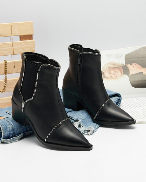 Чорні жіночі чоботи на пості Галліст - Взуття