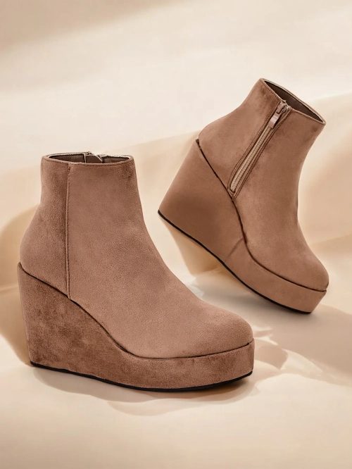 Жіночі чоботи на каблуці Royalfashion Sieffa