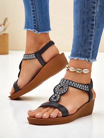 Sandály Klínky Perseida Royalfashion černé z eko-kůže s krystalky 4,5cm