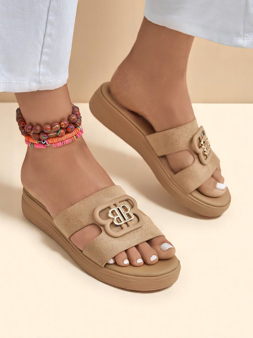 Royalfashion Жіночі шльопанці на плоскій підошві ChicStep