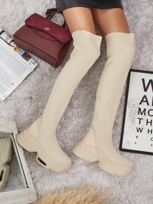 Довгі жіночі сліпони ботфорти на товстій підошві Ravmora