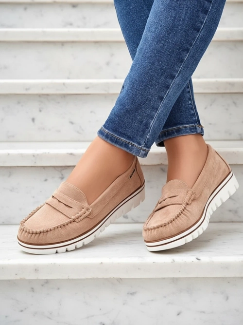 Bottega Elegante Чекає на Вас