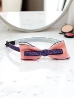 růžová || Tmavě modrá