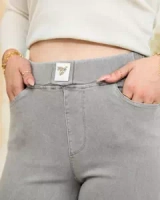 holubí šedá || Světle šedá