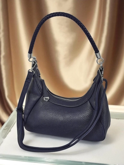 Royalfashion Маленька жіноча сумочка з екошкіри з декоративним ремінцем Lacquea
