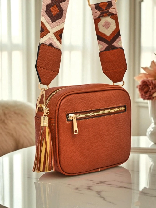 Royalfashion Маленька жіноча сумочка з екошкіри з кольоровим ремінцем Kovi Lace