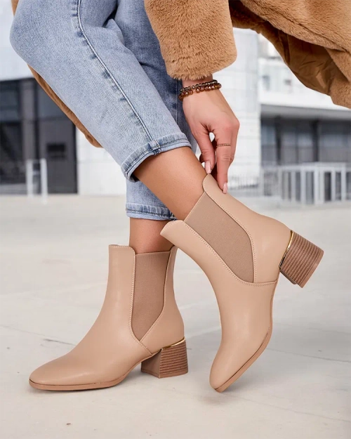 Жіночі чоботи на низьких підборах Royalfashion Eterra