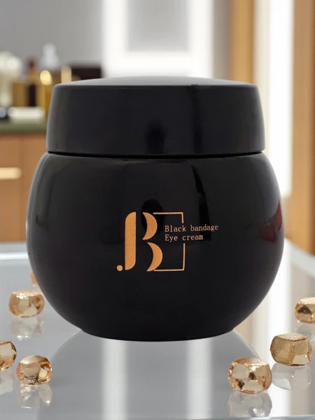 Luxelux Black Bandage Protivráskový oční krém