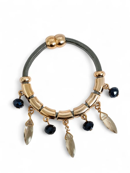 Dámský náramek s korálky a třpytkami