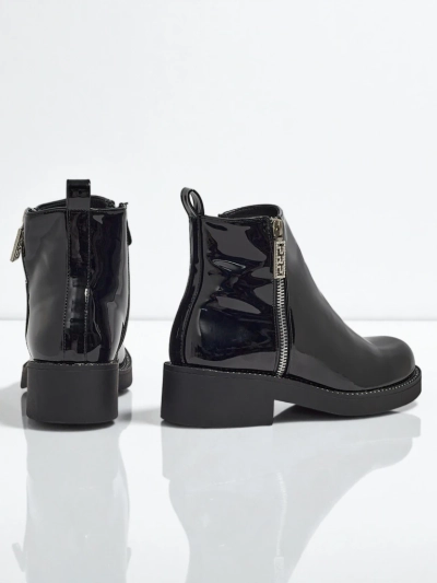 Lakované Dámské Kotníkové Boty z Eko Kůže Calvera