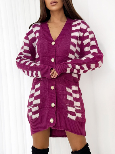 Royalfashion Koalt dlouhý kostkovaný svetr na knoflíky