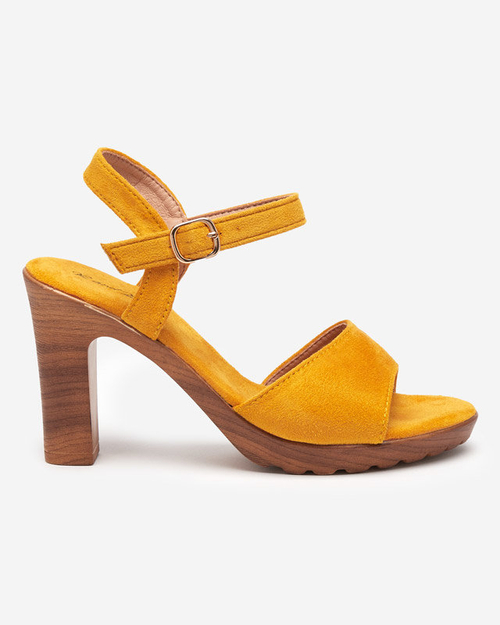 Гірчично-жовті жіночі босоніжки на підборах Karislo