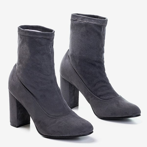 OUTLET Сірі чоботи на стовпі з еко-замші Melinda - Взуття