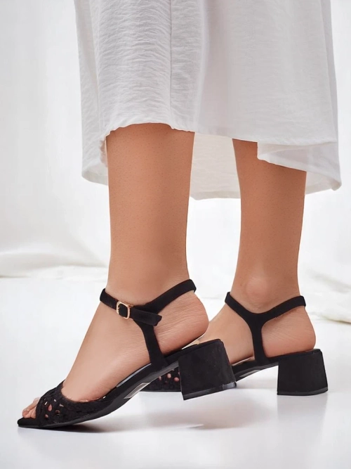 Royalfashion Жіночі перфоровані сандалі Azopi