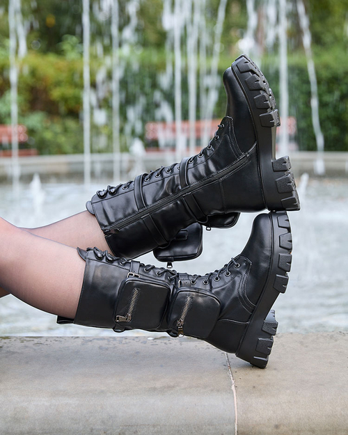 Royalfashion Чорні жіночі черевики-мішки з сумкою Atiuha