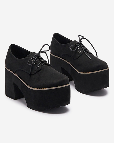 Чорні жіночі напівчеревики на шнурівці на суцільній підошві Lobera - Взуття