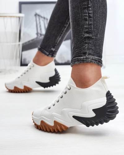 Спортивні туфлі а-ля кеди білого кольору Ascota- Взуття