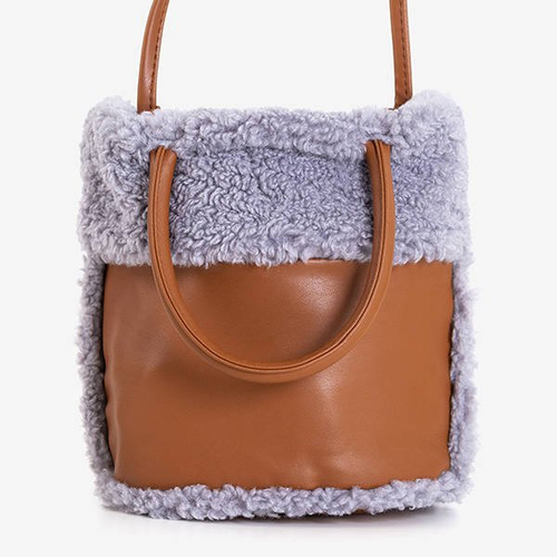 Коричнева жіноча сумка з сірим хутром