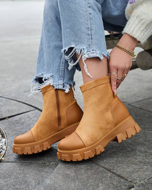 Royalfashion Жіночі черевики на плоскому каблуці з верблюжої шкіри Leffoi