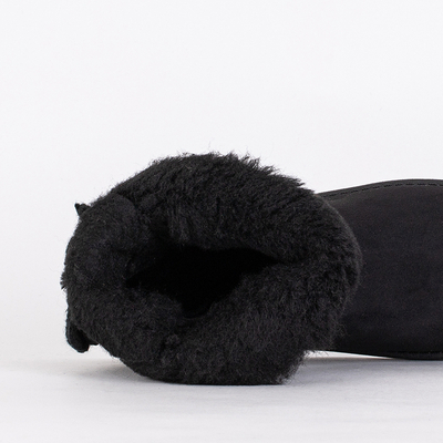 Dámské Kotníkové Boty Aurelia v Černé Barvě na Plochém Podpatku