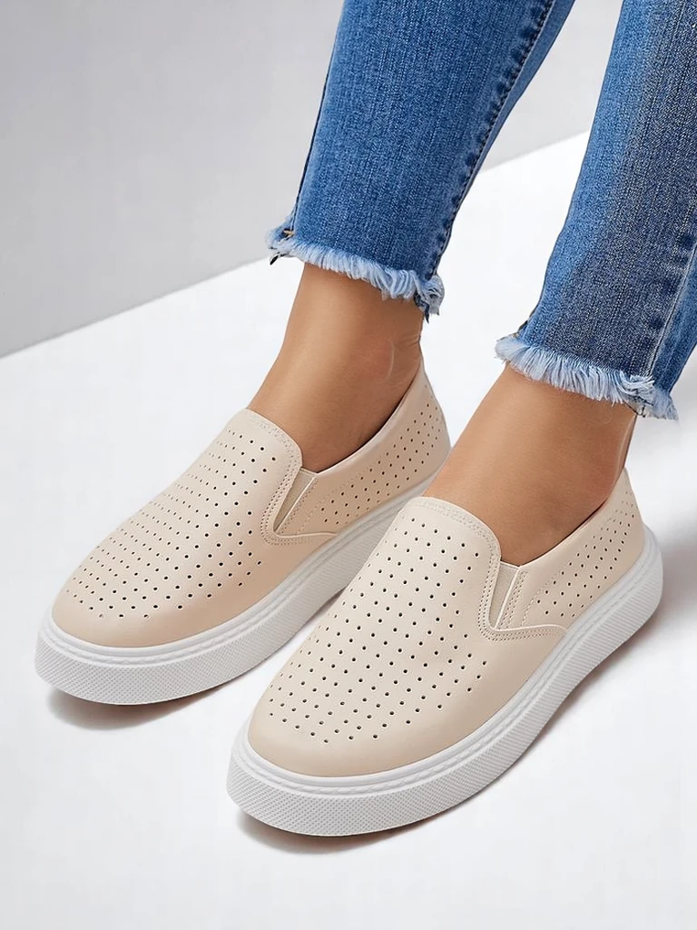 Royalfashion Dámské perforované nazouvací boty Emillia