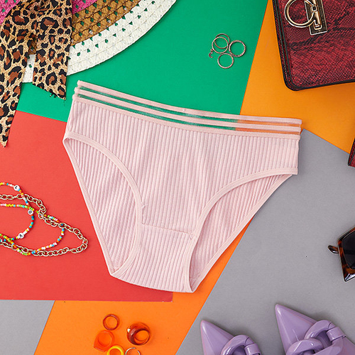 Світло-рожеві бавовняні жіночі трусики в смужку - Нижня білизна