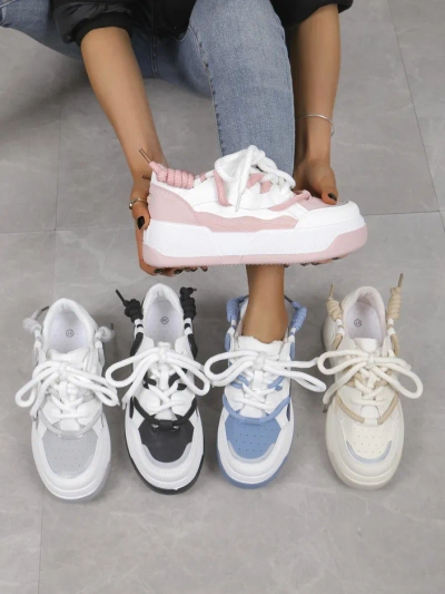 Royalfashion Спортивні кросівки для жінок Moodnes