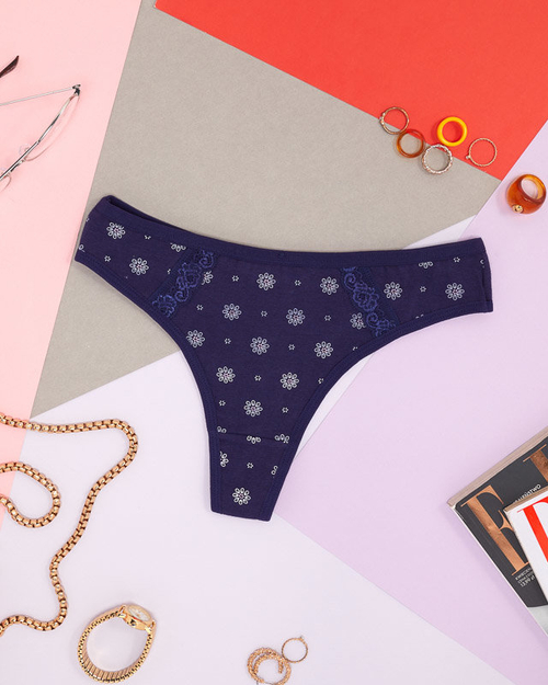 Темно-сині жіночі трусики з квітковим принтом
