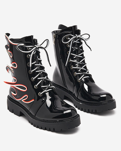 Чорні лаковані жіночі чоботи Fire