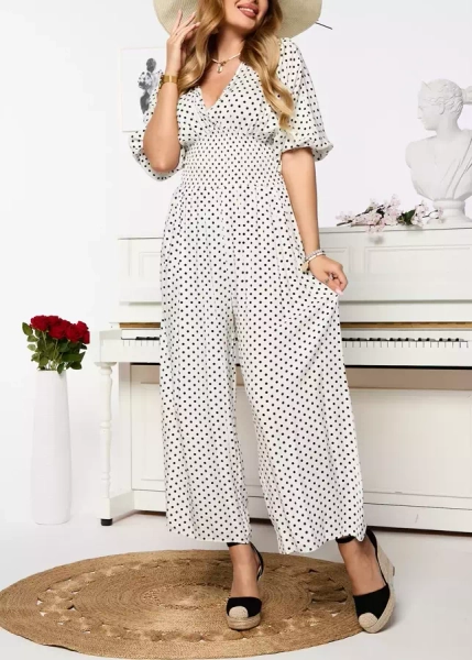 Bílý dlouhý dámský kostýmek - Oblečení