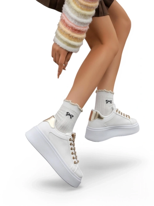 Royalfashion жіночі спортивні кросівки з декоративними шнурками Eone