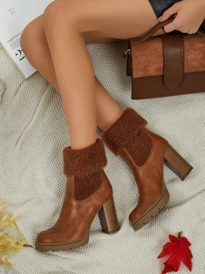 Dámské kotníkové boty z eko kůže na sloupkovém podpatku s úpletem Tirave