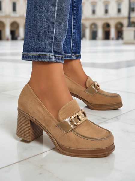 Dámské Loafers Perseida – světle hnědé semišové na sloupku elegantní