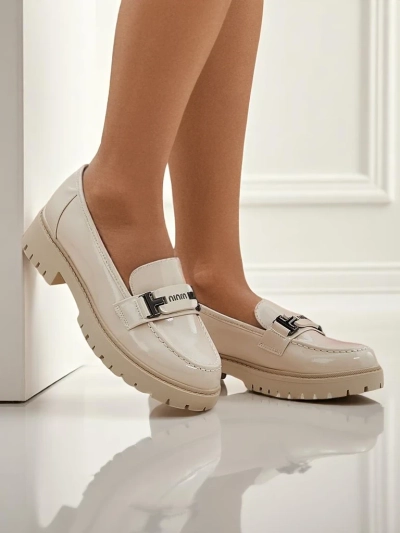 Dámské loafersy Atena béžové s plochým podpatkem z ekologické kůže