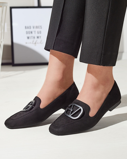 Чорні жіночі мокасини з орнаментом в тон Jeterika - Взуття