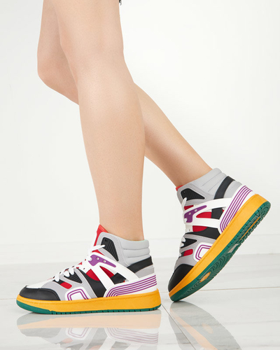 OUTLET Жіноче спортивне взуття до щиколотки сірого кольору від Gisore - Взуття