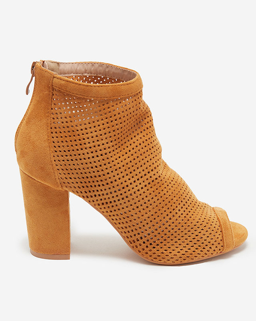 Жіночі світло-коричневі ажурні босоніжки на пошті Essgo-Footwear