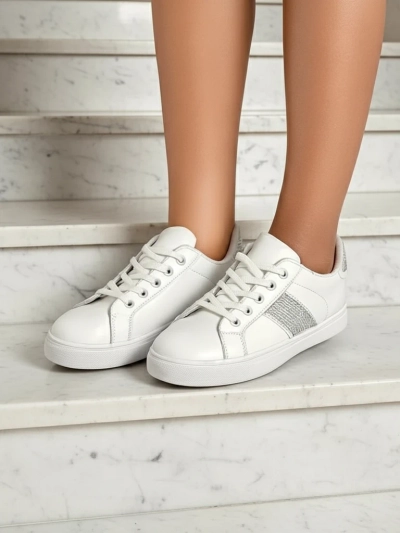 Luminosa Bílé Tenisky z Ekologické Kůže