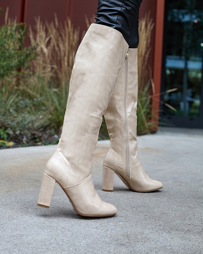 Жіночі черевики на шпильці з тисненням бежевого кольору Mastiu- Взуття