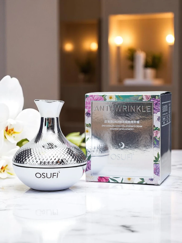 Krém na obličej proti vráskám a pro rozjasnění pleti