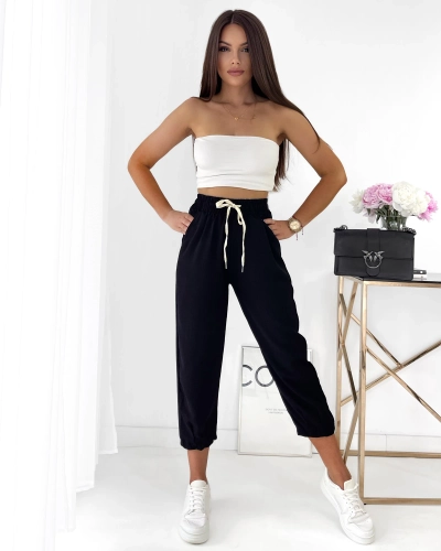 Royalfashion Чорні жіночі тканинні штани 7/8