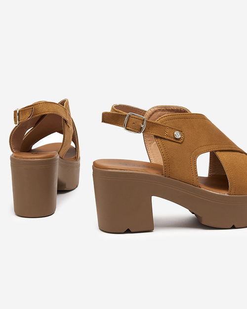 Коричневі босоніжки на підборах Mihele