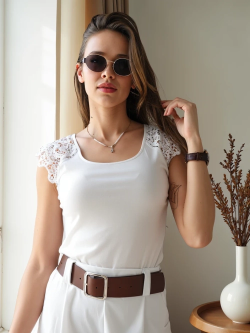 Royalfashion Бавовняна жіноча футболка з мереживними рукавами