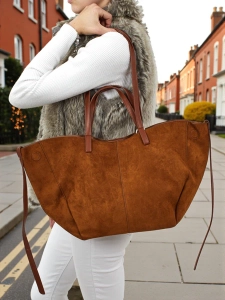 коричневий