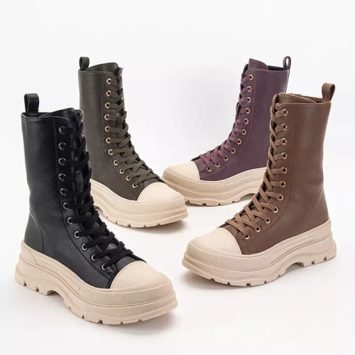 OUTLET Світло-коричневі жіночі чоботи на плоскому каблуці Magara - Туфлі