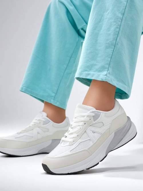 Royalfashion жіночі спортивні кросівки на товстій підошві Moderax