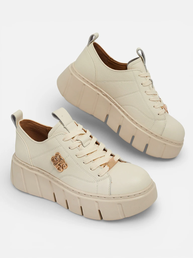 Sportovní dámské tenisky z přírodní kůže Sacerr