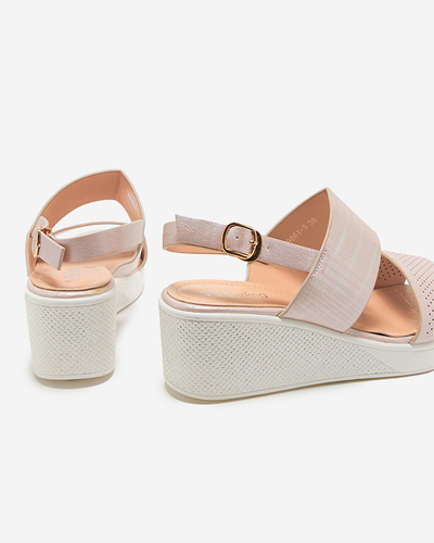 Рожеві жіночі босоніжки на танкетці Velmisa - Взуття