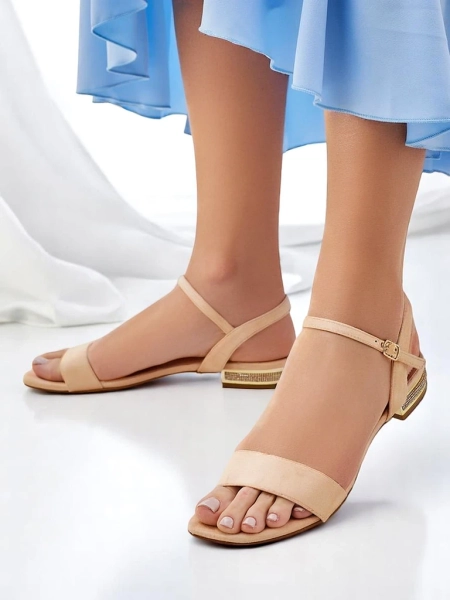 Royalfashion Жіночі плоскі сандалі Aronie